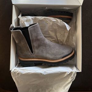 Marc Fisher LTD Ilora lugsole ankle bootie